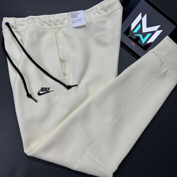 Nike NSW Tech Fleece ‘Coconut Milk/Black’ Joggers Men’s Sizes FB8002-113 - Picture 1 of 7